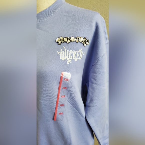 Wicked Paul Tazewell Purple Sweater: Multiple Sizes Available - Picture 2 of 7